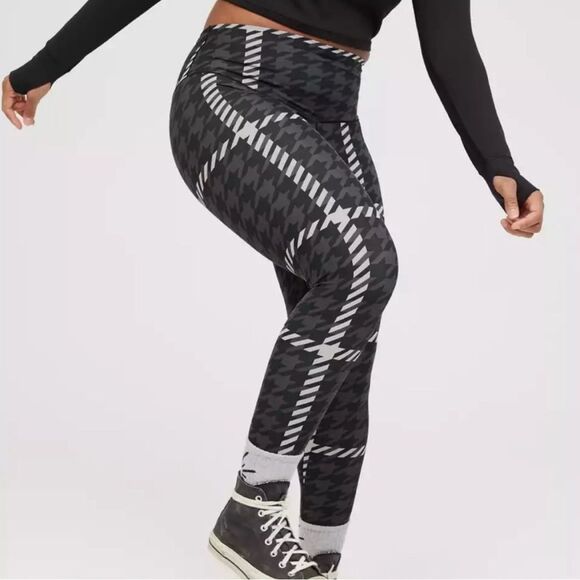 aerie medium Black, Gray and White Houndstooth High Rise Leggings real me xtra - Picture 1 of 4